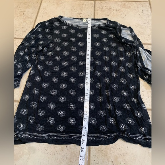 MAX STUDIO S/P Black & White Cold-Shoulder Tie-Sleeve Top - Picture 6 of 6